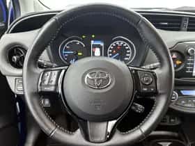 Toyota Yaris (2017) thumbnail 17