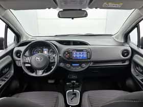 Toyota Yaris (2017) thumbnail 4