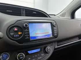 Toyota Yaris (2017) thumbnail 8