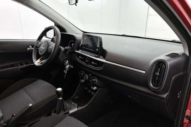 Kia Picanto (2025) thumbnail 6