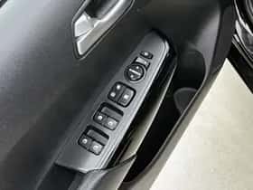Kia Picanto (2024) thumbnail 21