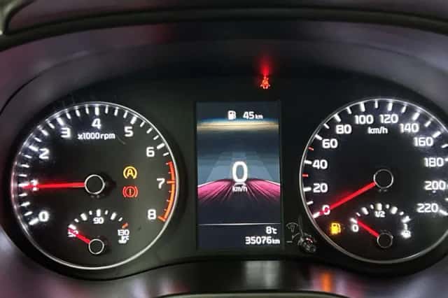 Kia Picanto (2024) thumbnail 6