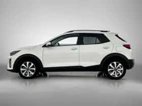Kia Stonic (2023) thumbnail 3