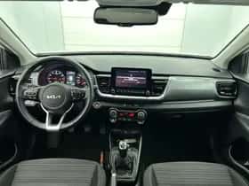 Kia Stonic (2023) thumbnail 4