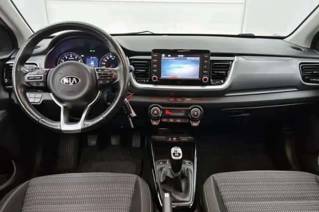Kia Stonic (2019) thumbnail 4