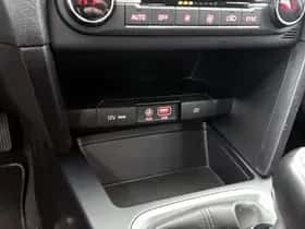 Kia Ceed (2019) thumbnail 23