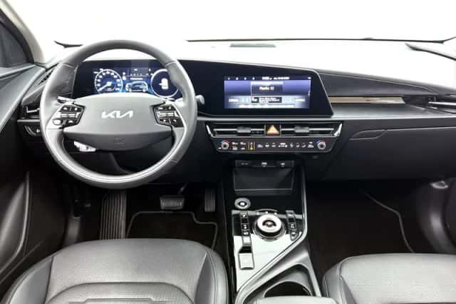 Kia Niro (2025) thumbnail 5