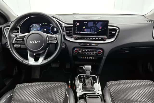 Kia Ceed_Sportswagon (2023) thumbnail 4