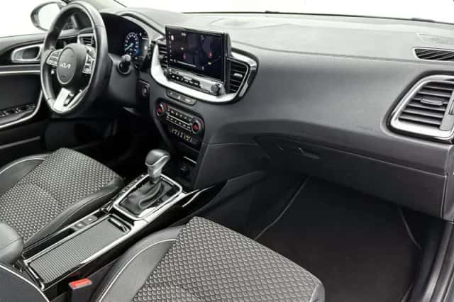 Kia Ceed_Sportswagon (2023) thumbnail 6