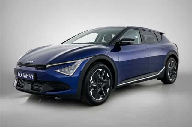 Kia EV6 (2025) thumbnail 1