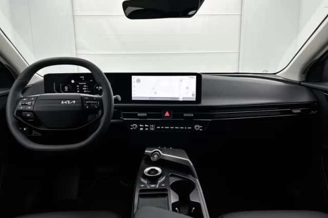 Kia EV6 (2025) thumbnail 4