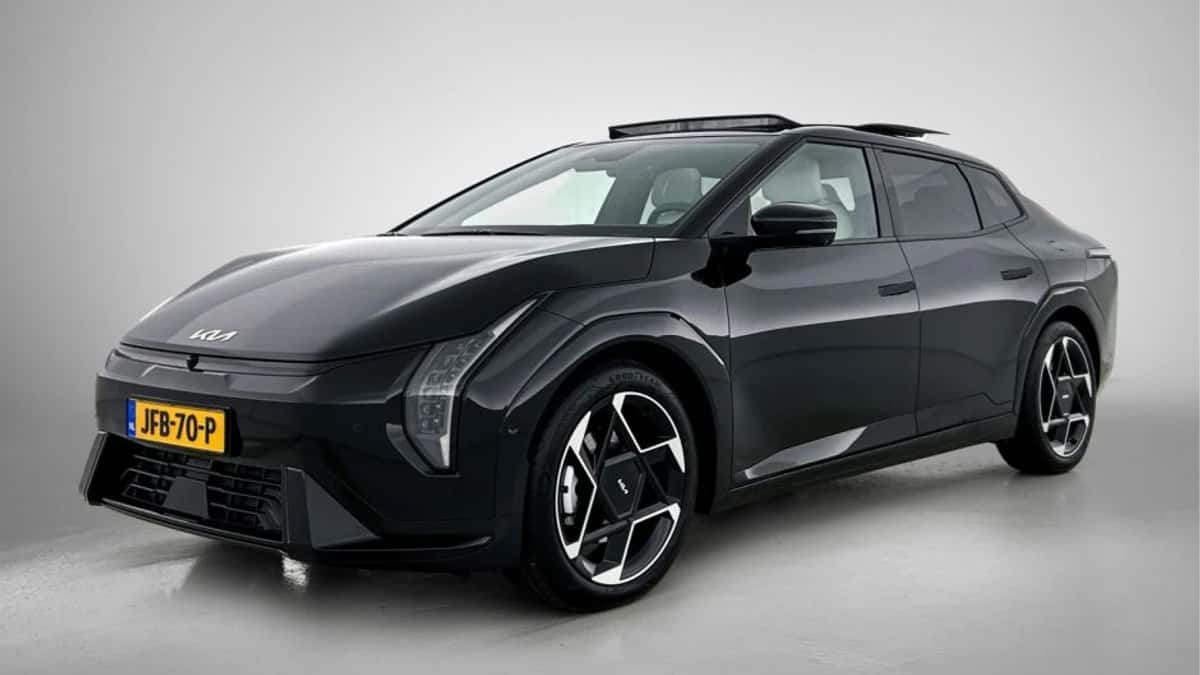 Kia EV4 (2025) — foto 1
