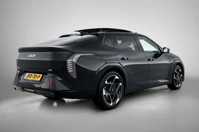 Kia EV4 (2025) thumbnail 2