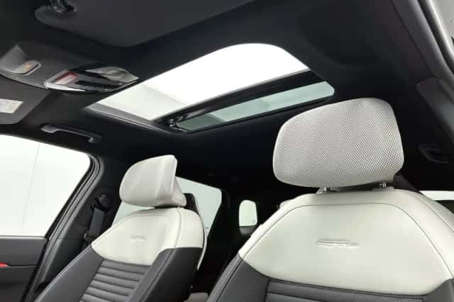 Kia EV4 (2025) thumbnail 4