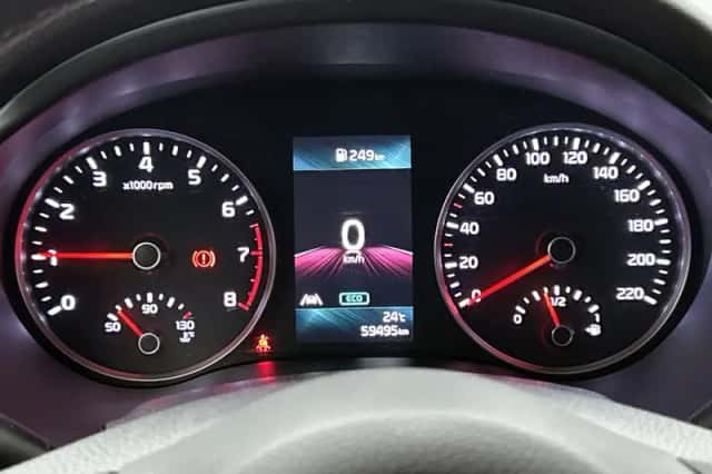 Kia Stonic (2023) thumbnail 5