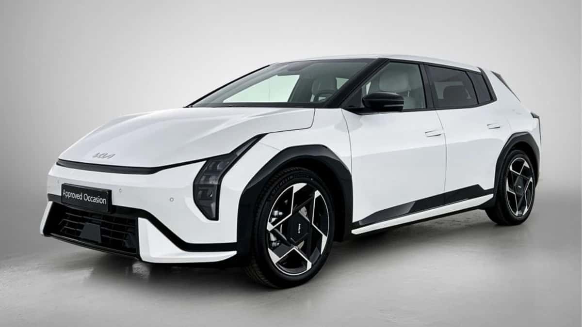Kia EV4 (2026) — foto 1