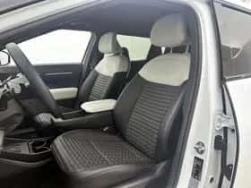 Kia EV4 (2026) thumbnail 16