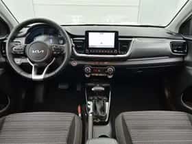 Kia Stonic (2025) thumbnail 4