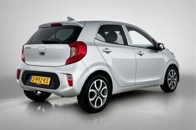 Kia Picanto (2024) thumbnail 3