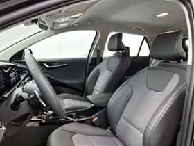 Kia Niro (2025) thumbnail 16