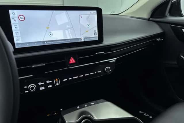 Kia EV6 (2025) thumbnail 6