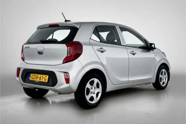 Kia Picanto (2024) thumbnail 3