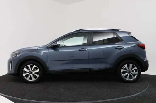 Kia Stonic (2025) thumbnail 3