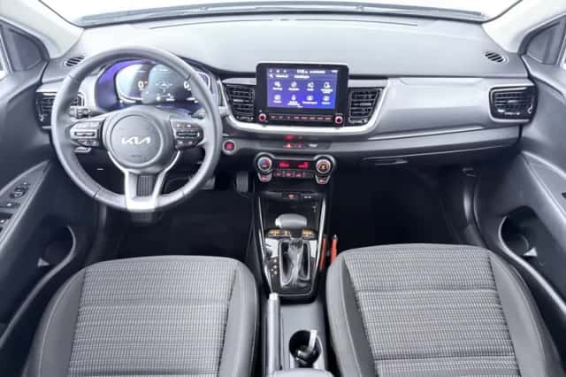 Kia Stonic (2025) thumbnail 4