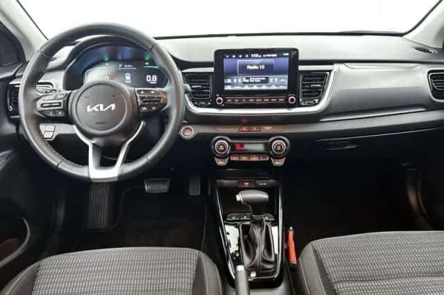 Kia Stonic (2025) thumbnail 4