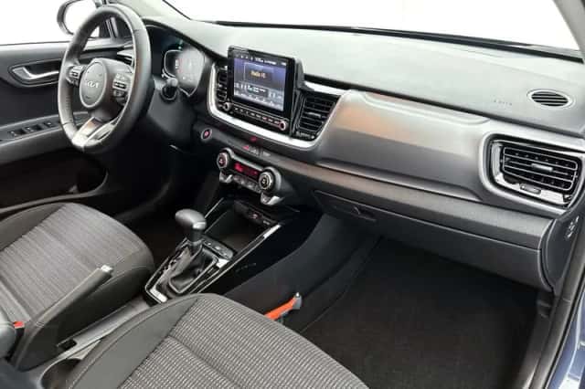 Kia Stonic (2025) thumbnail 6