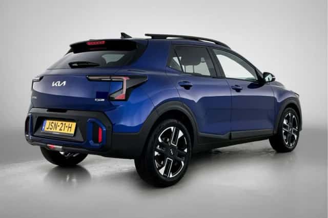 Kia Stonic (2025) thumbnail 2
