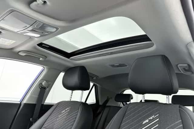 Kia Stonic (2025) thumbnail 4