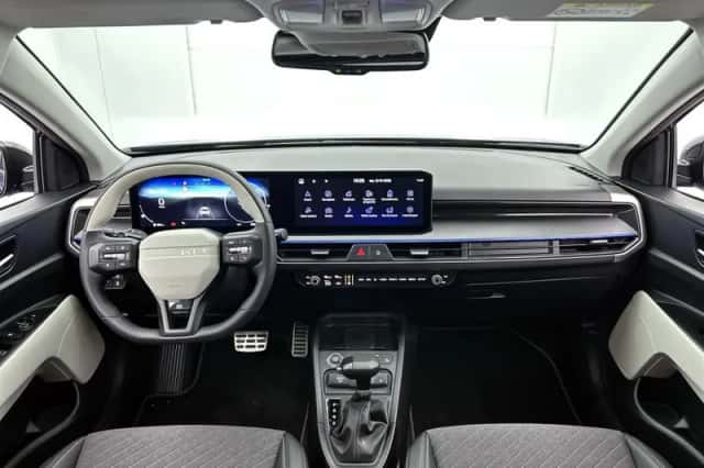 Kia Stonic (2025) thumbnail 5