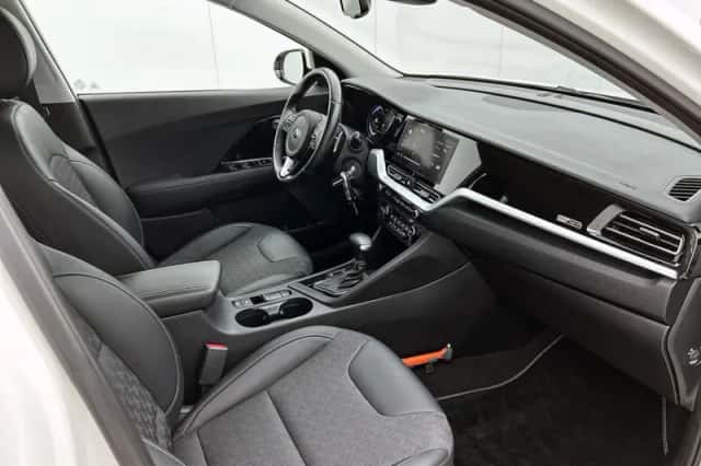 Kia Niro (2021) thumbnail 6