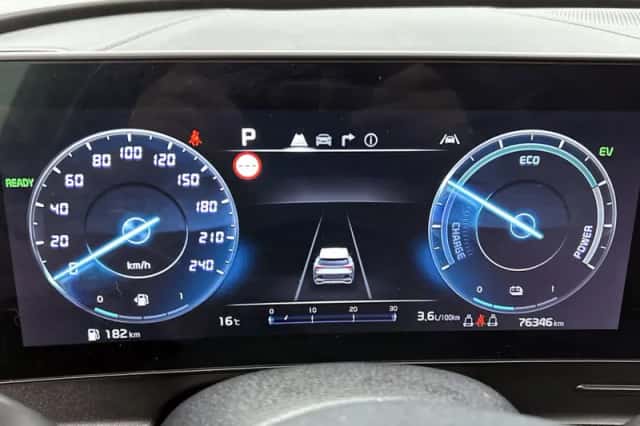 Kia Sportage (2024) thumbnail 6
