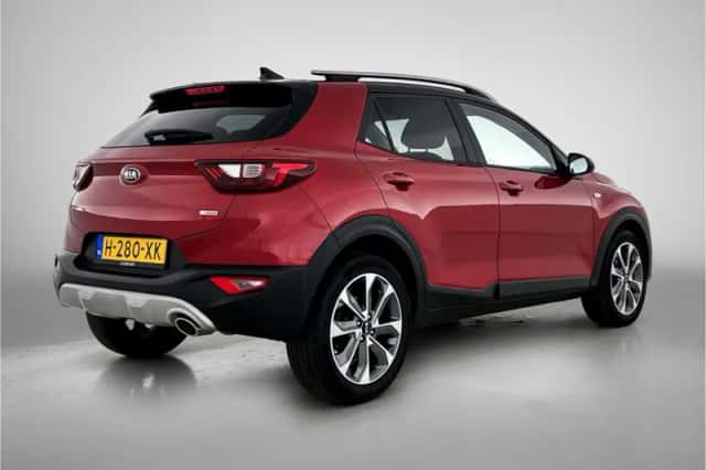 Kia Stonic (2020) thumbnail 2