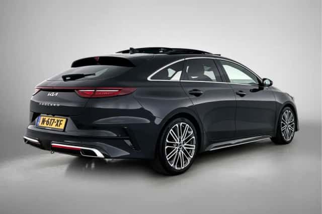 Kia Proceed (2022) thumbnail 2