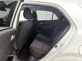 Kia Picanto (2024) thumbnail 16
