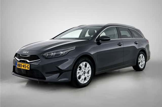 Kia Ceed Sportswagon (2025) thumbnail 1