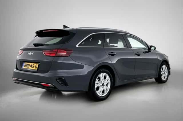 Kia Ceed Sportswagon (2025) thumbnail 2