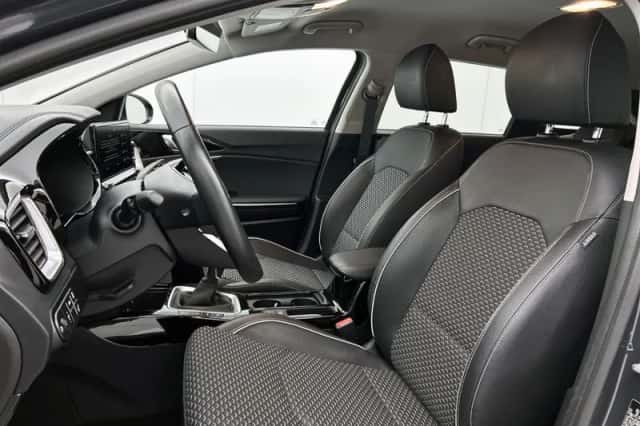 Kia Ceed Sportswagon (2025) thumbnail 4