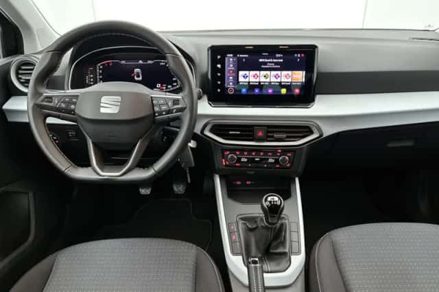 SEAT Arona (2023) thumbnail 4
