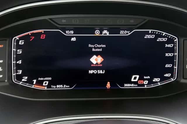 SEAT Arona (2023) thumbnail 5