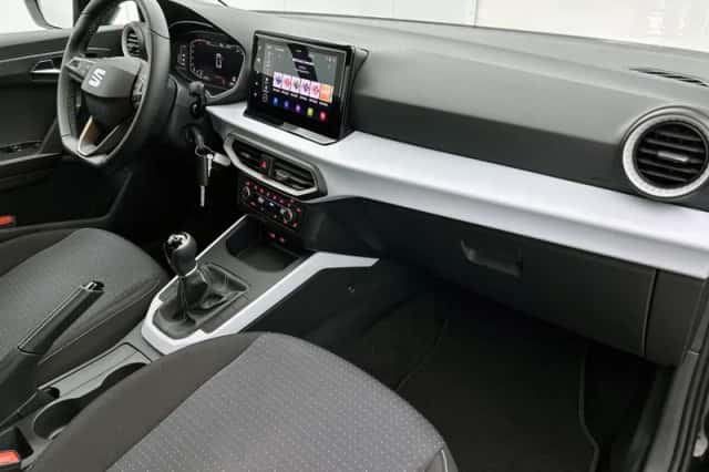 SEAT Arona (2023) thumbnail 6