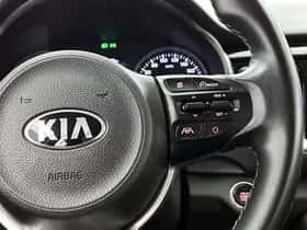 Kia Stonic (2021) thumbnail 13