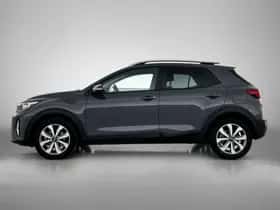 Kia Stonic (2021) thumbnail 3