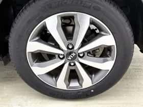 Kia Stonic (2021) thumbnail 22