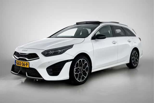 Kia Ceed_Sportswagon (2024) thumbnail 1