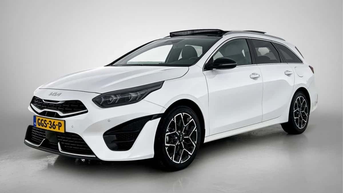 Kia Ceed_Sportswagon (2024) — foto 1