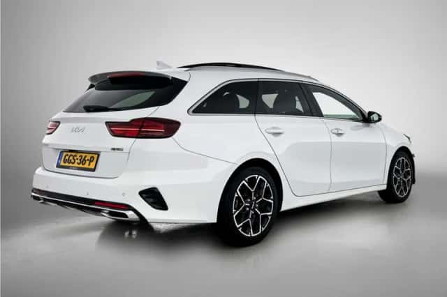 Kia Ceed_Sportswagon (2024) thumbnail 2